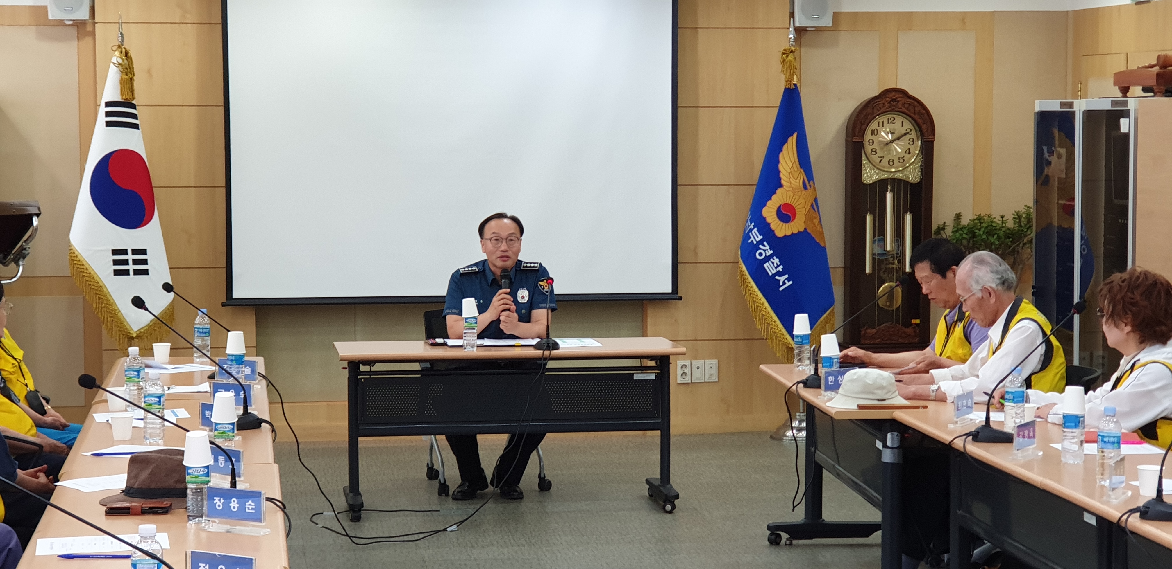 실버경찰학교 입교식6 (38).jpg