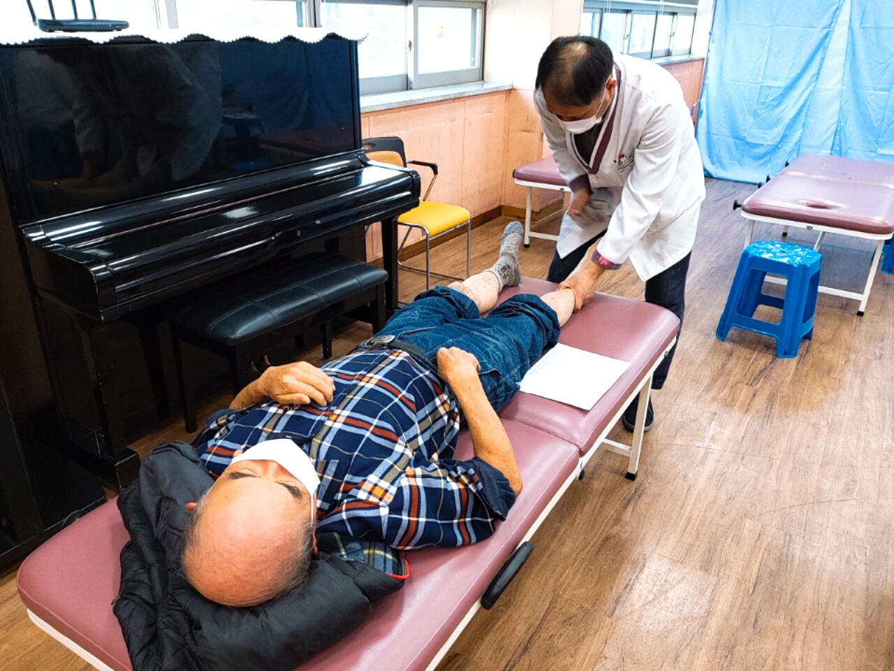 한방의료봉사 (5).jpg