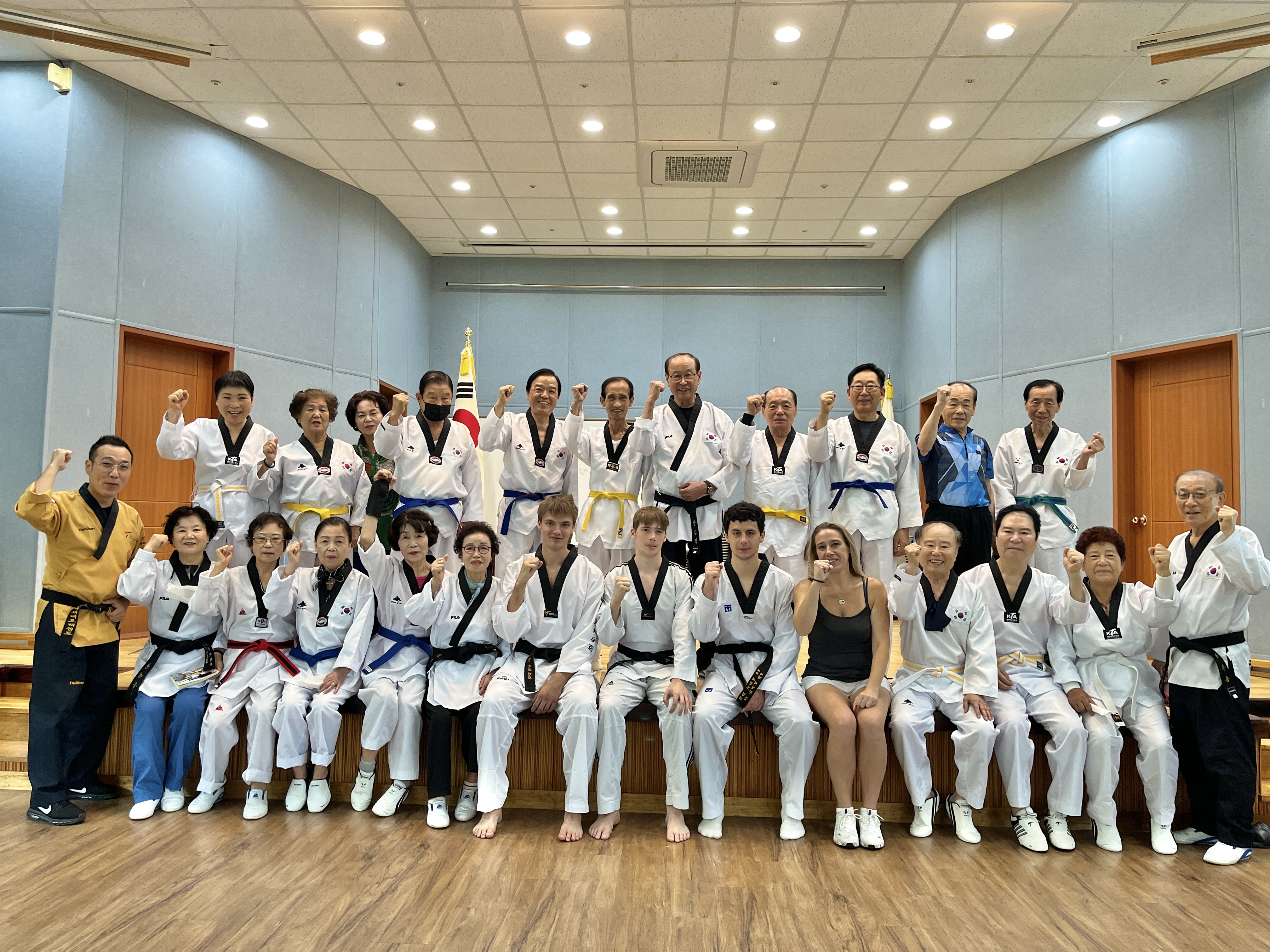 KakaoTalk_20230825_101428321_05.jpg